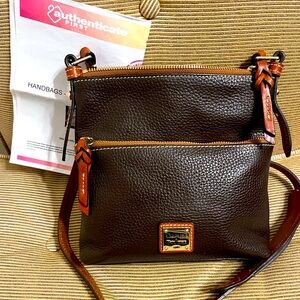 🔥Dooney & Bourke Pebble Grain Leather Ginger Crossbody with COA!🔥